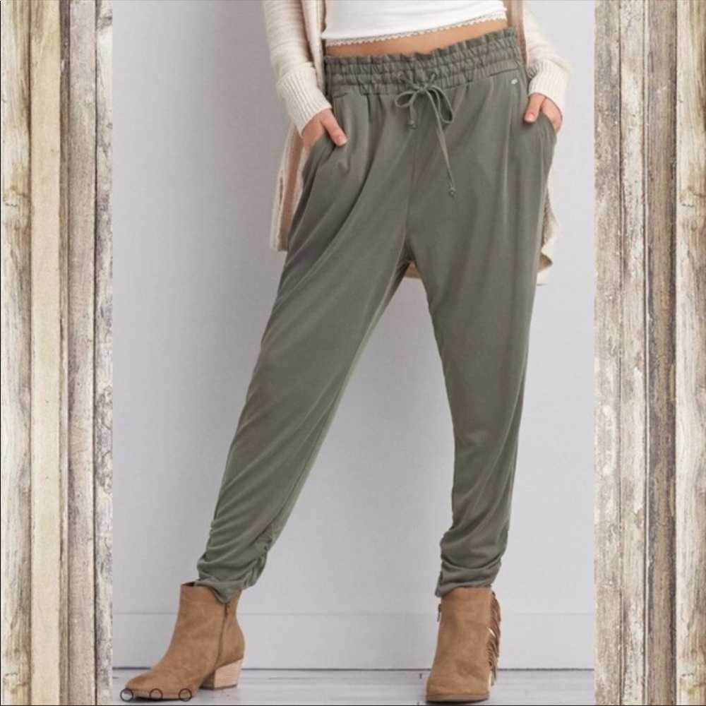 American eagle green harem/jogger pants